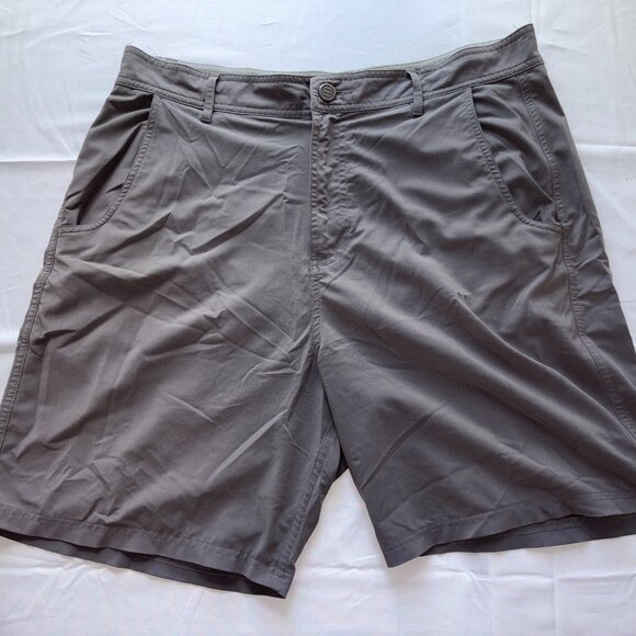 Men's Free Fly Flat Front Activity Outdoor Shorts Gray Stone Size 32 - Picture 1 of 7